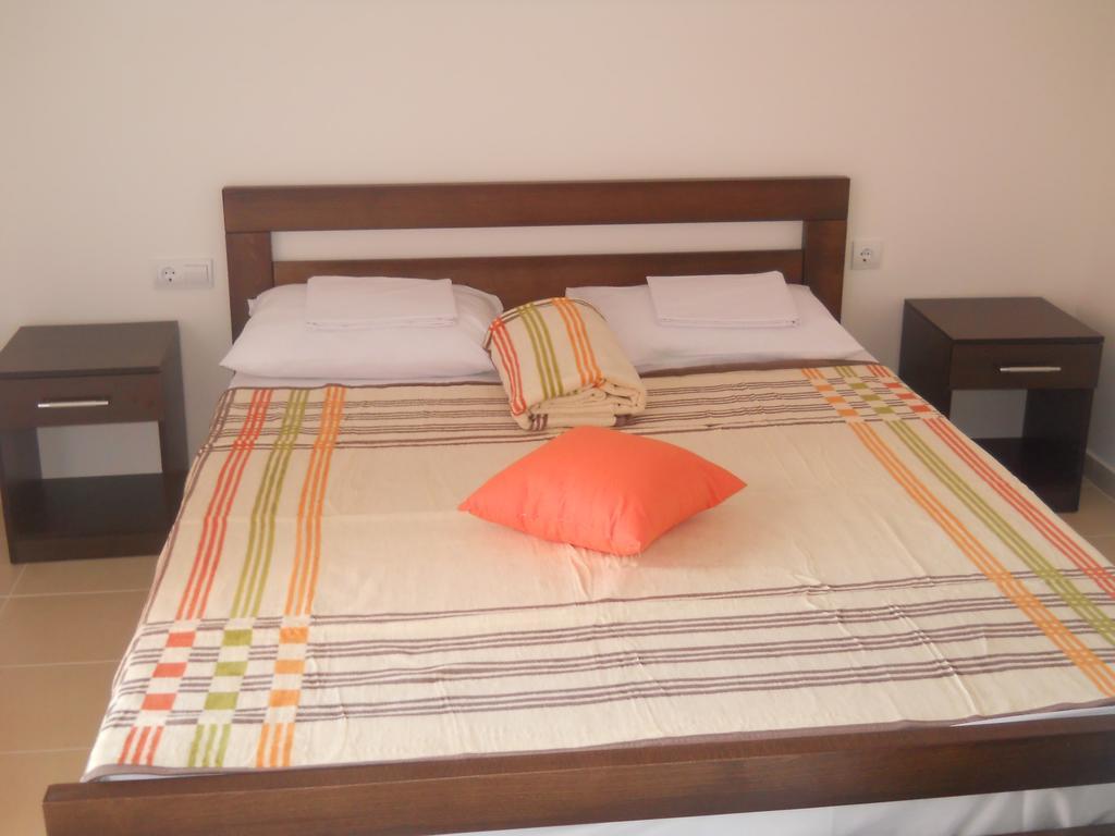 Apartments Brnjada Sutomore Kamer foto